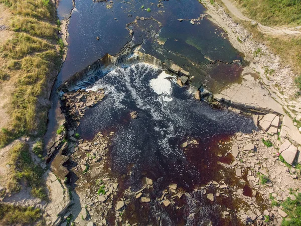 Tosna şelalesi - Tosna nehrinde güzel bir şelale.