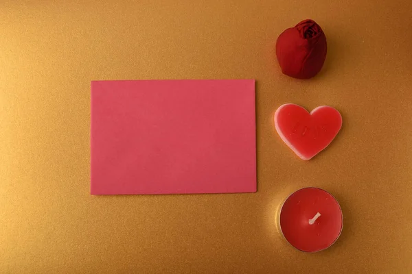 Enveloppe Bouton Rose Rouge Bougie Cœur Symbole Amour Romance — Photo