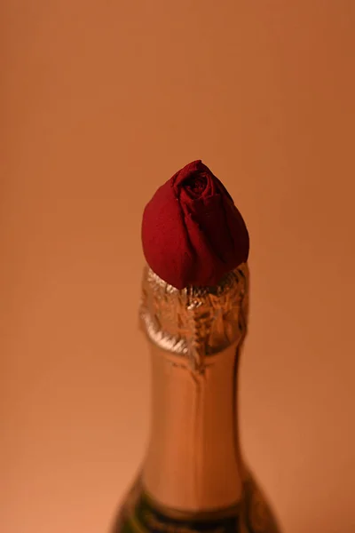 Champagne Bottle Rosebud Symbol Love Romance — Stock Photo, Image