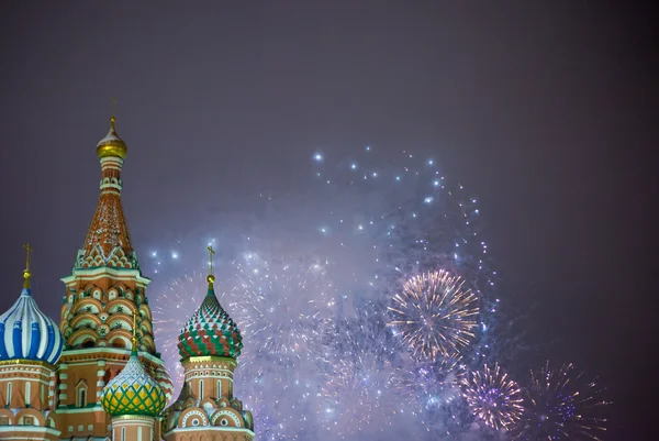 Фейерверки Москвы — стоковое фото