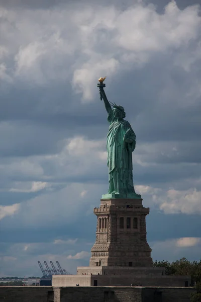 Postais Nova York Estátua Liberdade Liberty Island Vista Balsa — Fotografia de Stock