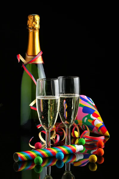 Nyår Firande Koncept Med Traditionella Symboler Kopp Och Flaska Champagne — Stockfoto