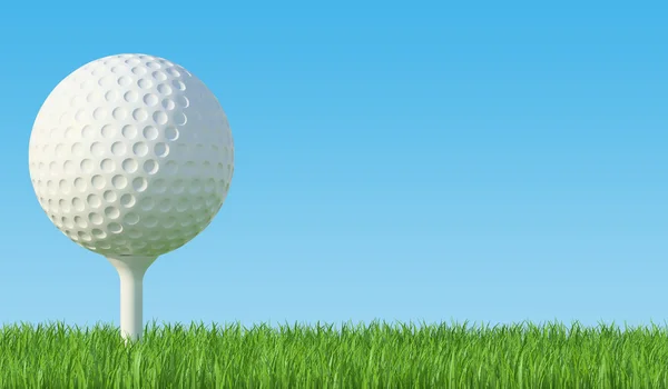 Golfball auf dem grünen Rasen — Stockfoto