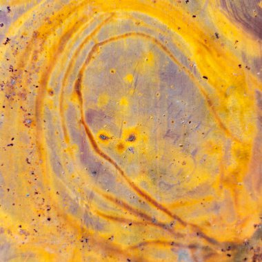 Pas, çelik, arka plan. Eski boyayı soyuyorum..