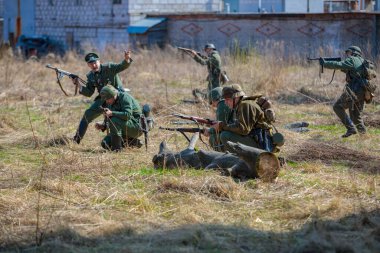 İkinci Dünya Savaşı 'nın yeniden inşası. Alman müfrezesi saldırıya geçiyor. Büyük Vatanseverlik Savaşı. Odessa 'nın kurtuluşu. Zelenograd Rusya 18 Nisan 2021