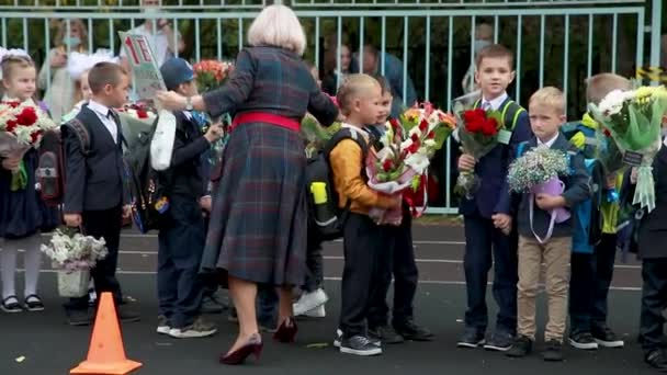 First Graders School September 1St Children First Grade Flowers School — Stock Video