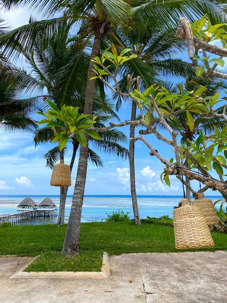 Kiwengwa, Zanzibar 'daki fener ve su villalarının manzarası