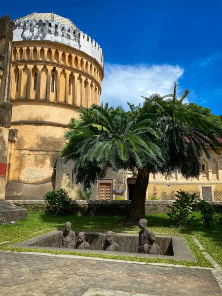Köleler Anıtı ve Zanzibar 'daki Anglikan Katedrali