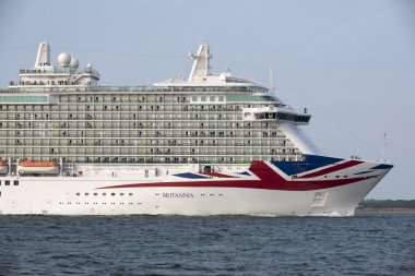 P ve O cruise gemi Britannia Southampton su İngiltere üzerinde çalışmalar devam etmektedir