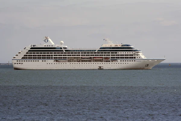 Crucero en Plymouth Sound Devon Inglaterra Reino Unido — Foto de Stock