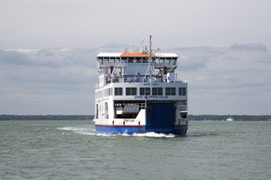 A Roll On Roll Off Ferry Crossing Solent England İngiltere - Temmuz 2016 -