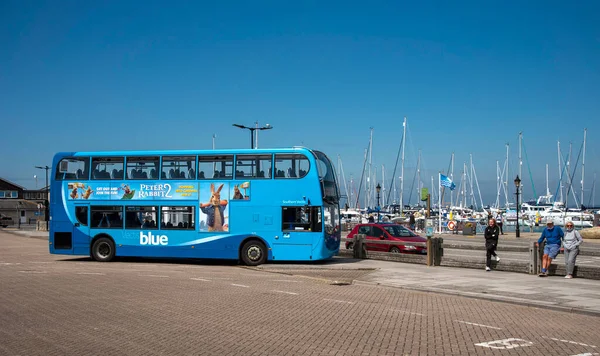 Yarmouth Isla Wight Inglaterra Reino Unido 2021 Autobús Azul Dos — Foto de Stock