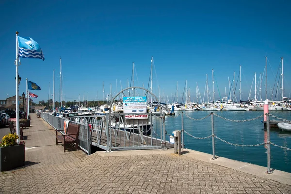 Yarmouth Harbour Isle Wight 2021 Cabin Cruisers Alongside Harbour Yarmouth — Stock Photo, Image