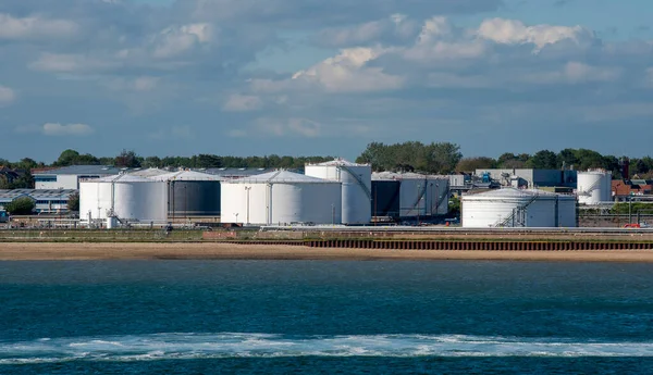 Хембл Гемпшир Англія Велика Британія 2021 Hamble Rice Oil Terminal — стокове фото