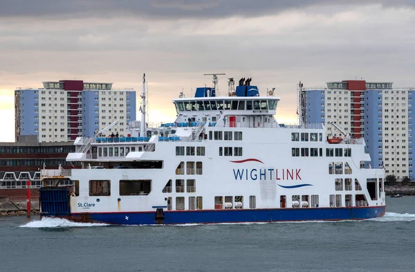 Portsmouth Inglaterra Reino Unido 2021 Ferry Roro Que Sale Desde — Foto de Stock