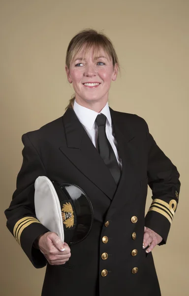 Oficial naval sénior en uniforme — Foto de Stock