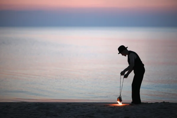 Eldshow på stranden — Stockfoto