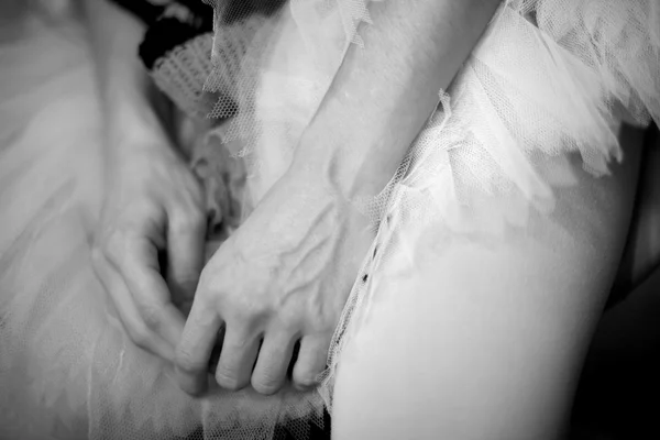 Ballerina's hands — Stock Photo, Image