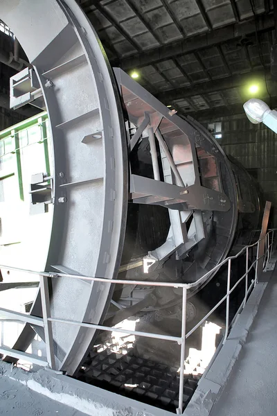 Estação de descarga de carvão de Donetsk. Boxcar com carvão. CHP. Produções — Fotografia de Stock