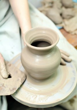 Modelleme kil. El yapımı pot Clay. Kil eller düdüğü