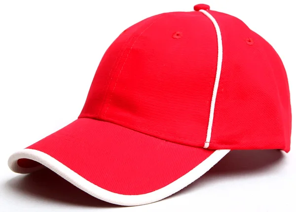 Rote Baseballmütze auf weißem Hintergrund. — Stockfoto