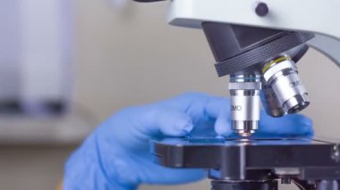 laboratuvar mikroskop