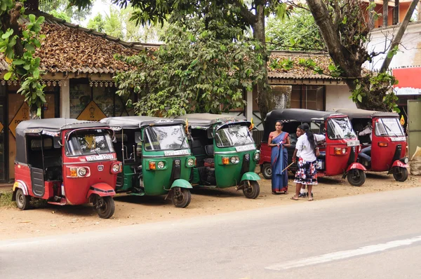 Serisi tuk-tuk taksi