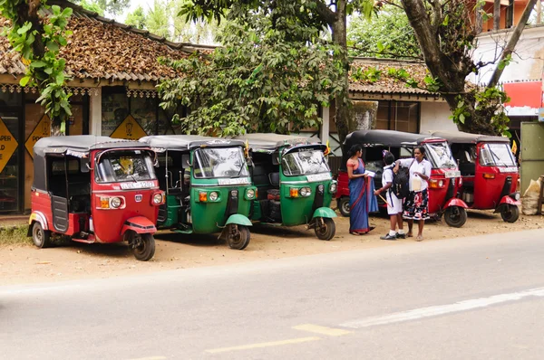 Serisi tuk-tuk taksi