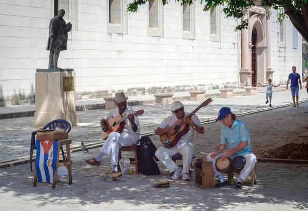 Cuban street musicians — Stock Photo, Image