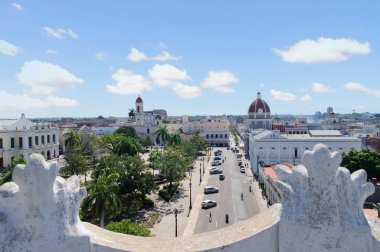 Cienfuegos Jose Marti Meydanı'na görüntülemek