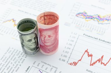 Cumhurbaşkanı Mao Zedong ve Benjamin Franklin görüntü / portre ile Abd doları banknot ve Çin Yuan parşömenleri kadar Haddelenmiş.