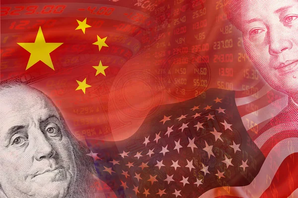 Flags of USA and China and faces of Benjamin Franklin and Mao Zedong with displays of daily stock market prices and quotations. — Stock Photo, Image