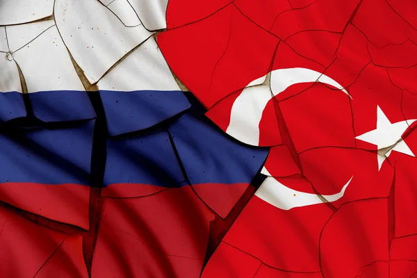 Bandiera di Turchia e Russia. Simbolo di un conflitto armato tra Mosca e Ankara . — Foto Stock