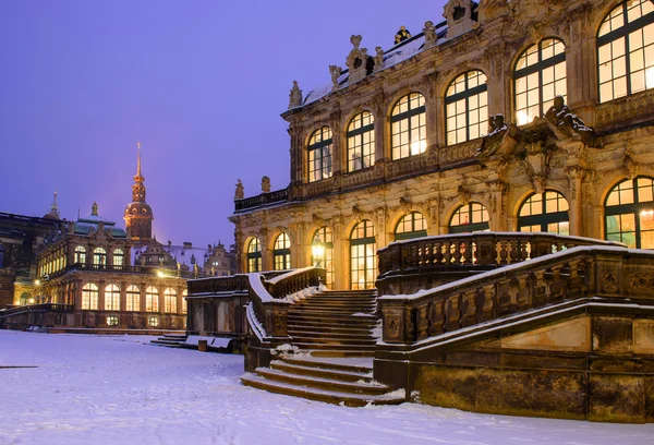 Güneş battıktan sonra kış Dresden