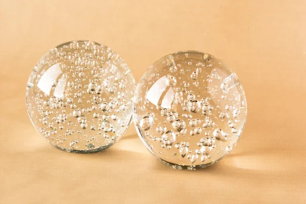 Deux boules de verre avec bulles intérieures — Photo