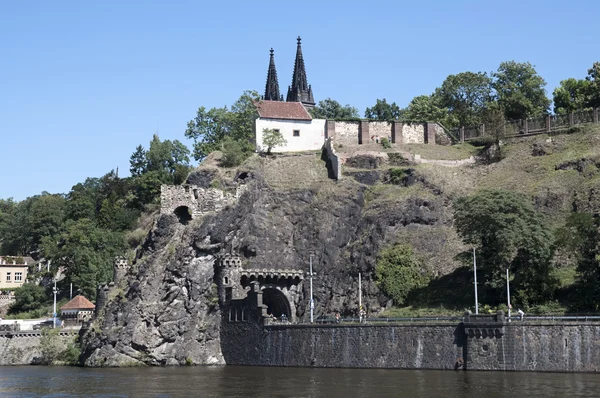 Vltava Nehir Kıyısı