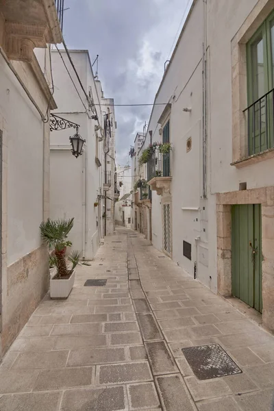 Typisk Street Scene Historical Center Martina Franca Apulien Italien Molnig — Stockfoto