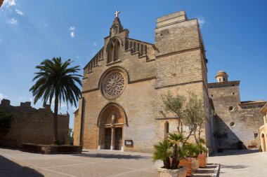 Eski şehir Alcudia 'daki Sant Jaume Kilisesi, Mayorka Adası, İspanya