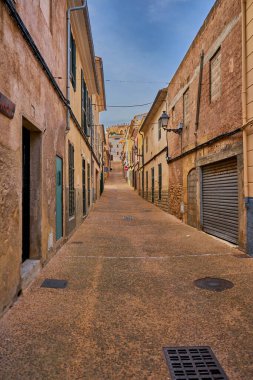 Capdepera 'nın Renkli Sokakları Tipik Blearic Island Majorca Kasabası Gün Batımında