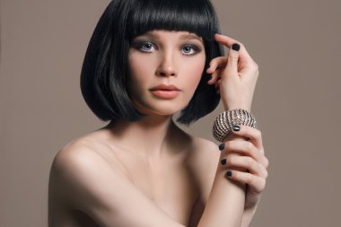 çıplak güzel kadın takı