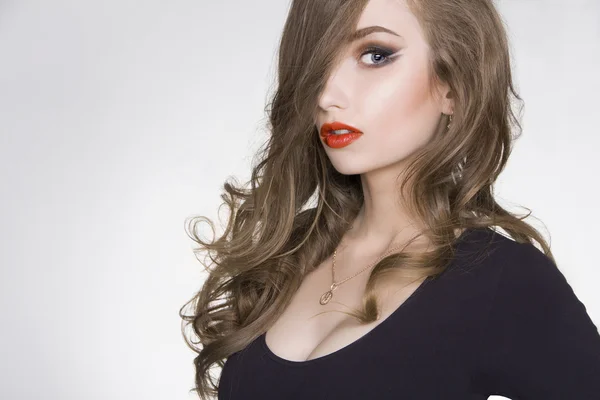 Mooie jonge sexy vrouw met make-up — Stockfoto