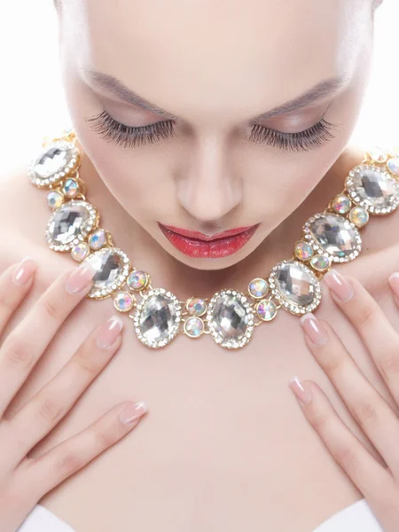 Fashion beautiful girl with jewelry — Stock Photo, Image