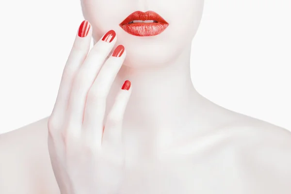 Labbra sexy rosse e primo piano unghie — Foto Stock