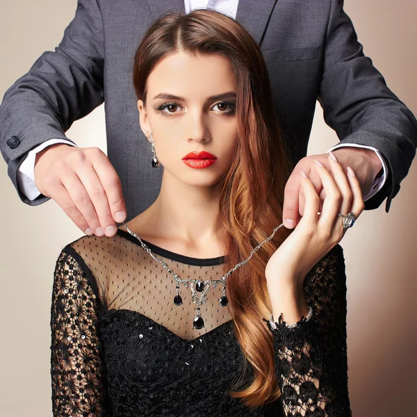 Takı ile zarif Çift