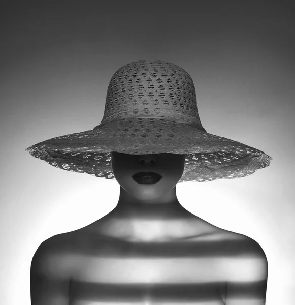 Şapkalı seksi kadın — Stok fotoğraf
