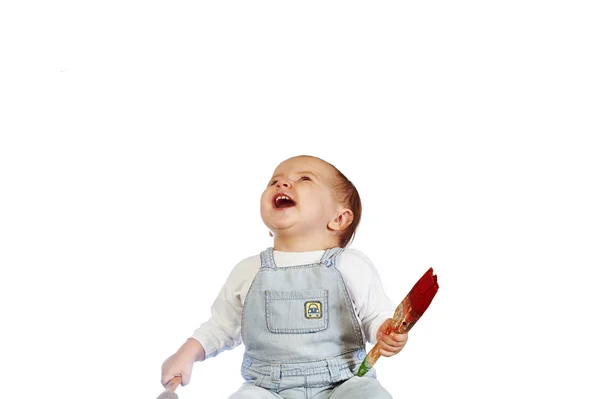 Retrato de niña con cepillos viejos, aislado sobre blanco — Foto de Stock