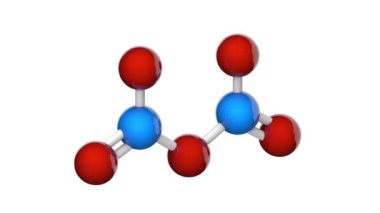 Dinitrojen pentoksit (nitrojen pentoksit). Formül N2O5. Diğer isimler: nitrik anhidrat, nitronyum nitrat. 3 boyutlu görüntüleme. Kusursuz döngü. Kimyasal yapı modeli, top ve sopa. Beyaz arkaplan.