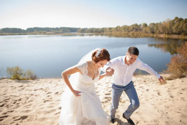 Honeymoon of just married wedding couple — Stock Photo, Image