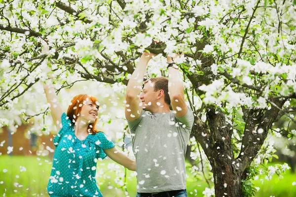 Hermosa pareja enamorada — Foto de Stock