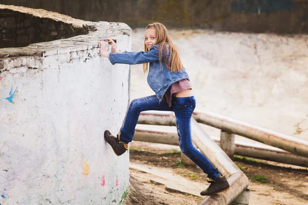 Playful teenage girl portrait — Stock Photo, Image